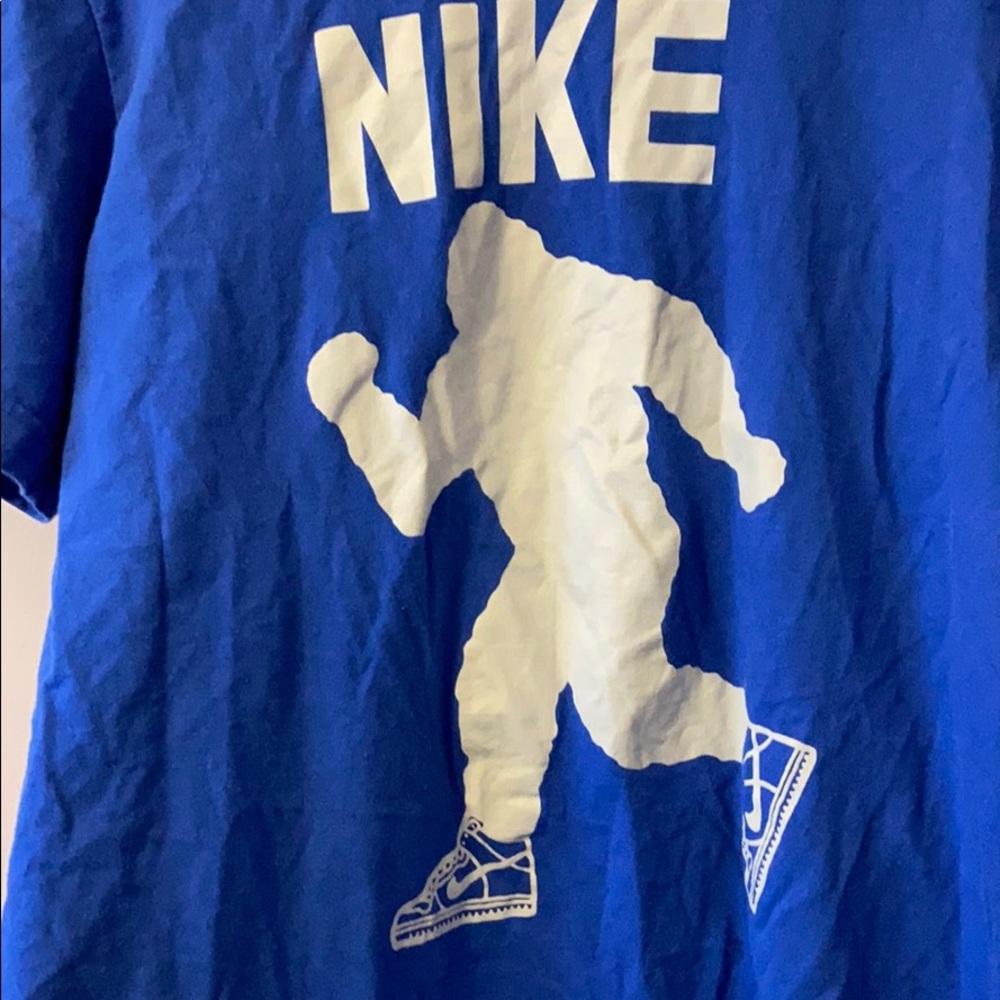 Blue Nike tee - Picture 2 of 3